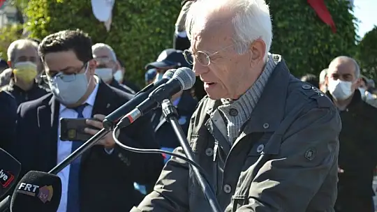 Uğur Mumcu Anıtı türküler eşliğinde açıldı