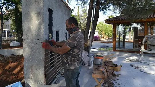 Parkın tamamlanması için yoğun mesai harcanıyor