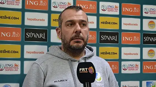 Dernek üyeleri basketbol takımını antrenmanda ziyaret ettiler