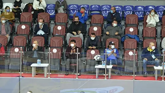 Fenerbahçe Fethiye'de kazandı 86-93