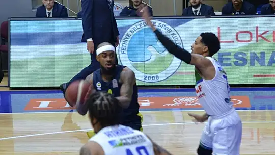 Fenerbahçe Fethiye'de kazandı 86-93