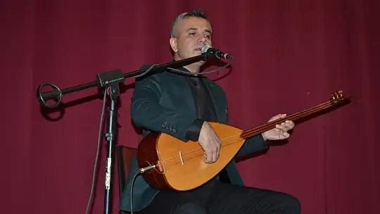 Türkülerin babası düzenlenen konser ile anıldı