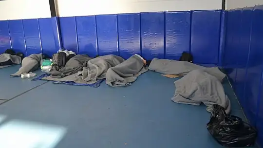 Düzensiz Kaçak Göçmenlere Devlet Şefkati 