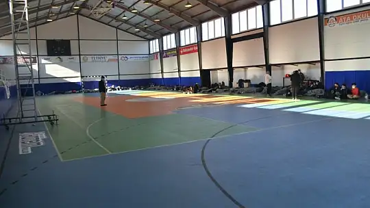 Düzensiz Kaçak Göçmenlere Devlet Şefkati 