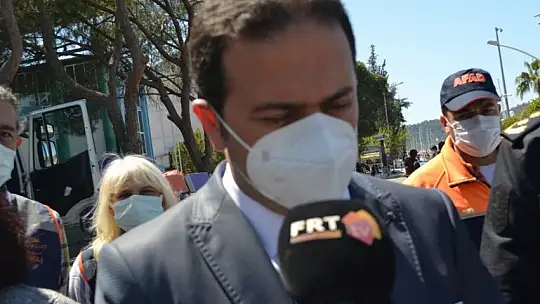 Kaymakam Eyüp Fırat deprem tırını ziyaret etti 