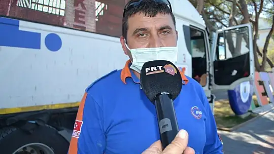 Kaymakam Eyüp Fırat deprem tırını ziyaret etti 