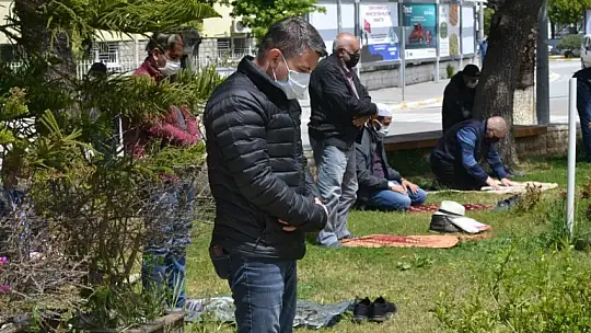 Ramazan ayının ilk cuma namazı kılındı