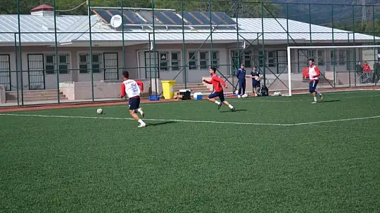 Fethiyespor suni çimde hazırlanıyor 