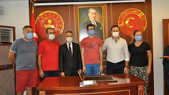 LGS ve YKS'de dereceye giren öğrenciler ödüllendirildi