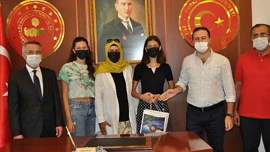 LGS ve YKS'de dereceye giren öğrenciler ödüllendirildi