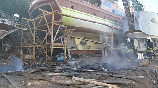 İtfaiye ekipleri kısa sürede söndürdü 