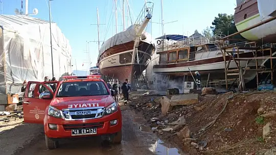 İtfaiye ekipleri kısa sürede söndürdü 