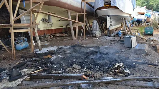 İtfaiye ekipleri kısa sürede söndürdü 