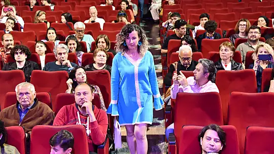 Dastar defilesi büyük beğeni topladı