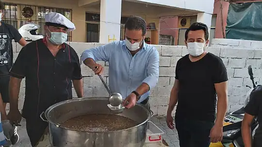 Muhtarlardan aşure etkinliği