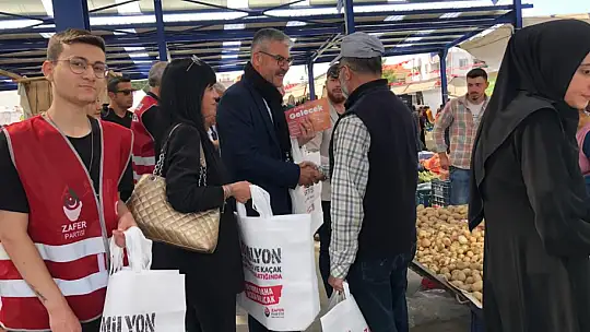 Milletvekili Adayı Yiğit, Semt Pazarını Ziyaret Etti