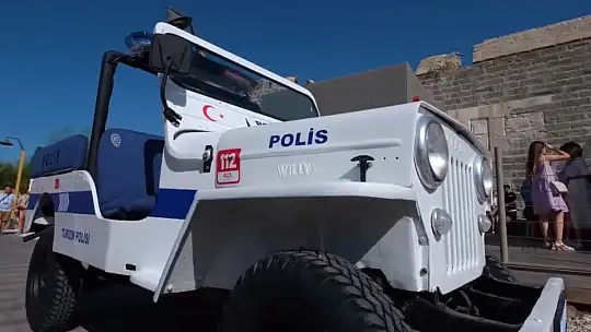 O ARTIK 'TURİZM POLİSİ ARACI'