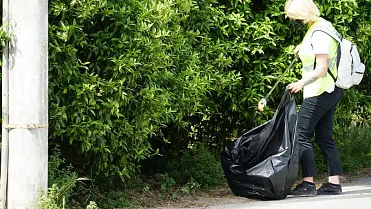 Günde ‪250-300‬ kilometre yol süpürülüyor 