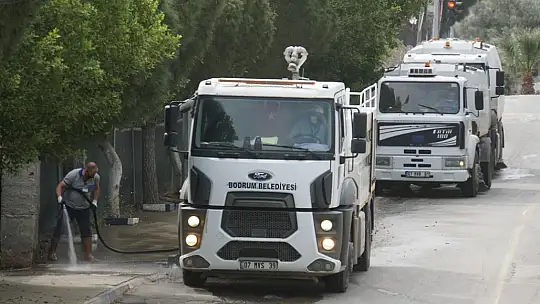 Günde ‪250-300‬ kilometre yol süpürülüyor 