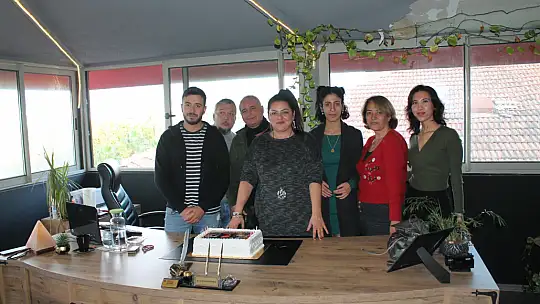 SELİN KÖKTENER'E SÜPRİZ DOĞUM GÜNÜ