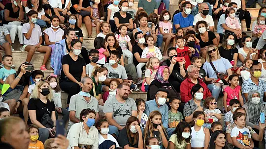 Mine Kırıkkanat ve Mustafa Hoş Fethiye'de söyleşide buluştu