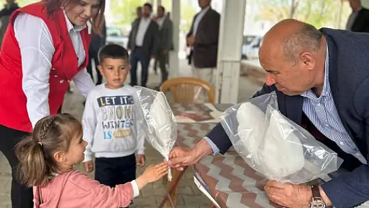 Yakup Otgöz, Seydikemerli vatandaşlarla bayramlaştı