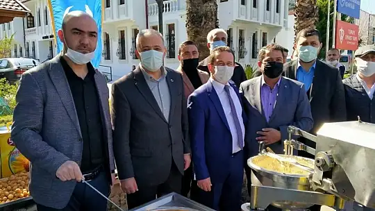 Şehitlerimiz için lokma dağıttılar