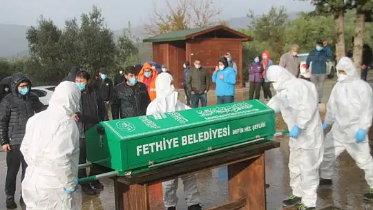 Fethiye'nin sevilen siması son yolculuğuna uğurlandı