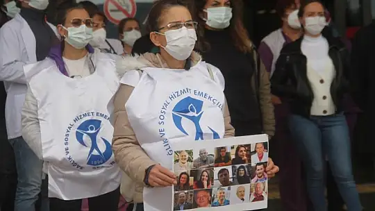 Sağlık Çalışanları Fethiye'de de Seslerini Yükseltti