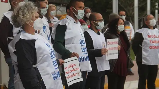 Sağlık Çalışanları Fethiye'de de Seslerini Yükseltti