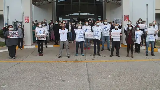 Sağlık Çalışanları Fethiye'de de Seslerini Yükseltti