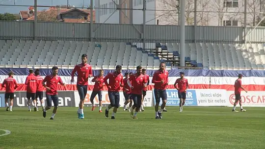 Fethiyespor'un başında ilk çalışmasına çıktı 