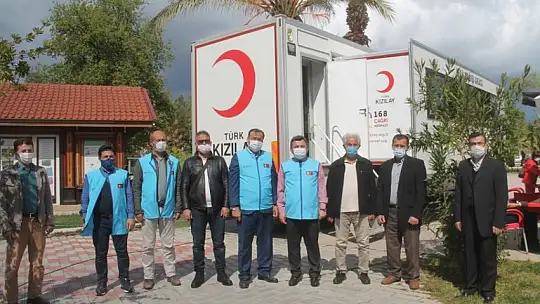 İlk Bağışı Müftü Oktay yaptı