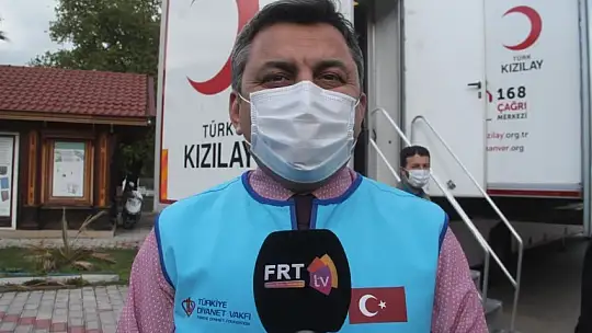 İlk Bağışı Müftü Oktay yaptı