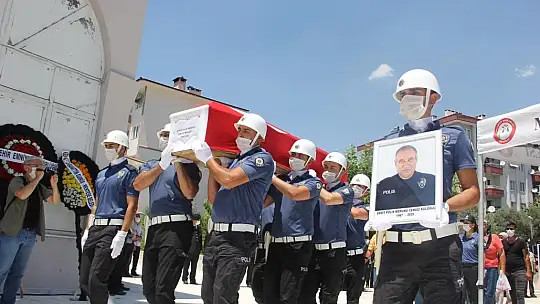 Şehit Polis Gözyaşlarıyla Uğurlandı