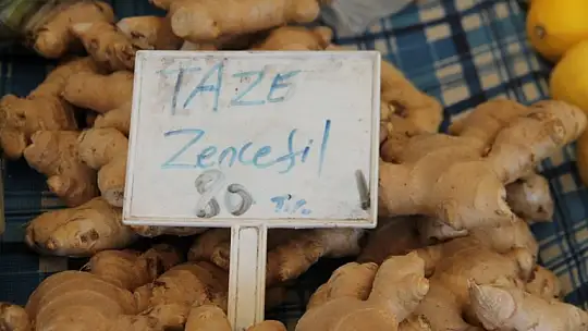 Başkan Hıra, 'Geçen seneye bakınca fiyatlar yüksek'