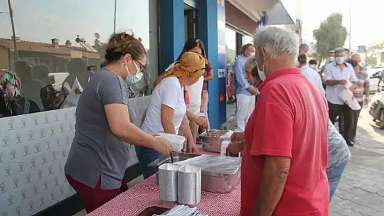 AK Parti Fethiye İlçe Teşkilatının aşure etkinliğine yoğun katılım