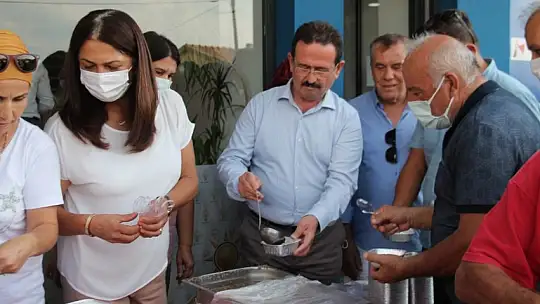 AK Parti Fethiye İlçe Teşkilatının aşure etkinliğine yoğun katılım