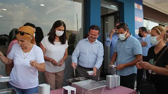 AK Parti Fethiye İlçe Teşkilatının aşure etkinliğine yoğun katılım