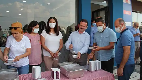 AK Parti Fethiye İlçe Teşkilatının aşure etkinliğine yoğun katılım