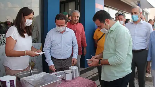 AK Parti Fethiye İlçe Teşkilatının aşure etkinliğine yoğun katılım