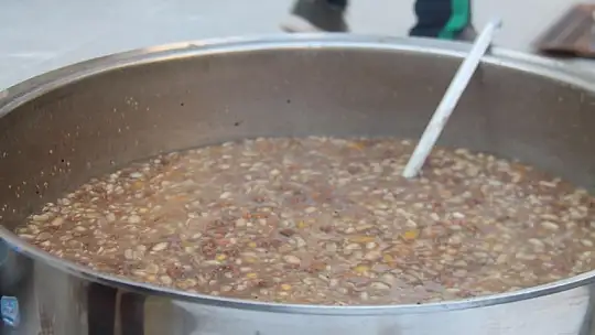 Deva Partisinden aşure etkinliği