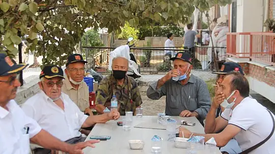 Deva Partisinden aşure etkinliği