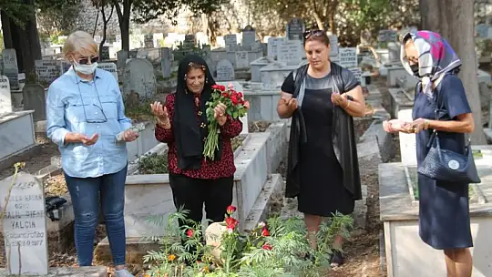 Türk Kadınlar Birliğinden kabir ziyaretleri