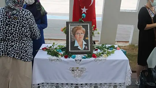 Zeynep Tuncel anısına pilav ikramında bulundular
