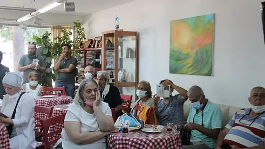 Işık Taban FETAV'ın düzenlediği 'Not Defteri' söyleşilerinde sevenleri ile buluştu