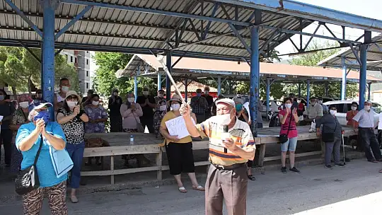 Akyol'da Çarşı Pazar Karıştı