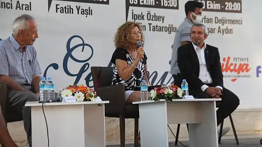 Tazelenme Üniversitesi Şair Ve Yazarları Okurları İle Buluştu