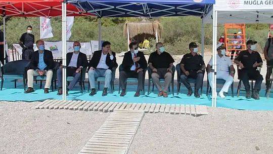 'Açık Su Yüzme Yarışı' sporcuları kıyasıya mücadele etti