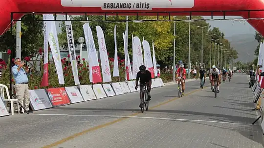 ULUSLARARASI LİKYA GRANFONDO BİSİKLET YARIŞI SONA ERDİ